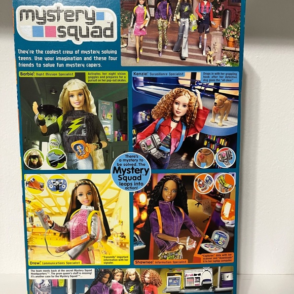 Mystery Squad Kenzie Barbie 2002 - Picture 2 of 2